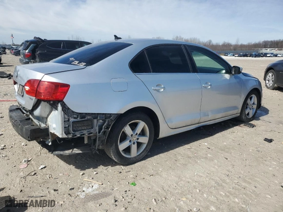 2013 Volkswagen Jetta Sedan TDI w/Premium with VIN 3VWLL7AJ9DM257467, listed as a Copart auction lot 49303315 with 168,001 mi miles and Clean Title. Bid and sale history available at carsss.com. Image 3.