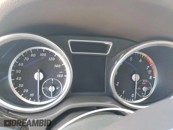 2014 Mercedes-Benz M 350 z VIN 4JGDA5JB6EA333909, wystawiony jako Copart lot #48485595 z przebiegiem Nie podano mil oraz Szkoda całkowita • Salvage title. Historia ofert i sprzedaży dostępna na DreamBid. Obrazek 9.
