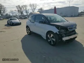 2018 BMW i3 with VIN WBY7Z2C59JVE64742, listed as a Copart auction lot 45098905 with 26,098 mi miles and Salvage Title. Bid and sale history available at carsss.com. Image 10.