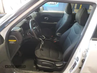 2016 Kia Soul + z VIN KNDJP3A57G7295191, wystawiony jako Copart lot #58392315 z przebiegiem 142 671 mil mil oraz Szkoda całkowita • Salvage title. Historia ofert i sprzedaży dostępna na DreamBid. Obrazek 7.