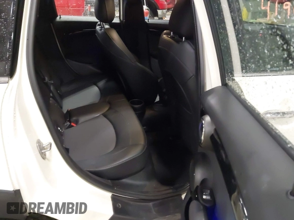 2019 MINI Hardtop 4 Door Cooper S with VIN WMWXU3C5XK2H88000, listed as a IAAI auction lot 41903504 with 60,245 mi miles and . Bid and sale history available at DreamBid. Image 8.