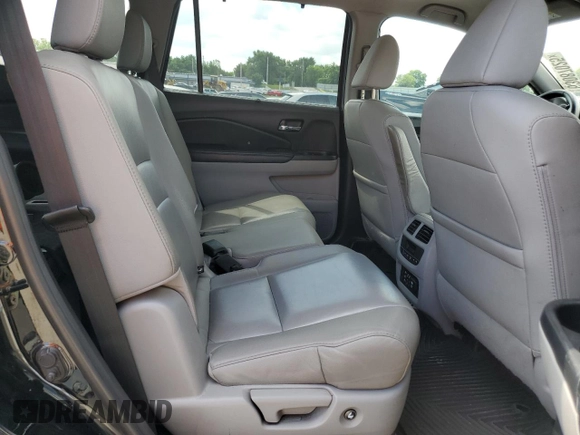 2017 Honda Pilot Touring with VIN 5FNYF6H99HB018503, listed as a Copart auction lot 63087025 with 369,312 mi miles and Clean title. Bid and sale history available at DreamBid. Image 10.