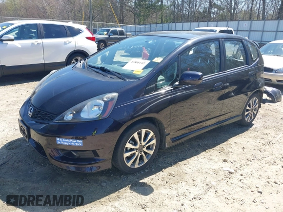 2013 Honda Fit Sport with VIN JHMGE8H59DC001939, listed as a IAAI auction lot 41885102 with 113,639 mi miles. Bid and sale history available at carsss.com. Image 18.