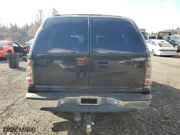 2001 Chevrolet Suburban LT with VIN 3GNFK16T91G212489, listed as a Copart auction lot 47667195 with 292,447 mi miles and Salvage Title. Bid and sale history available at carsss.com. Image 6.