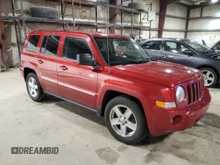 2010 Jeep Patriot Sport z VIN 1J4NF1GB8AD620620, wystawiony jako Copart lot #86930024 z przebiegiem 110 182 mil mil oraz Szkoda całkowita • Salvage title. Historia ofert i sprzedaży dostępna na DreamBid. Obrazek 4.