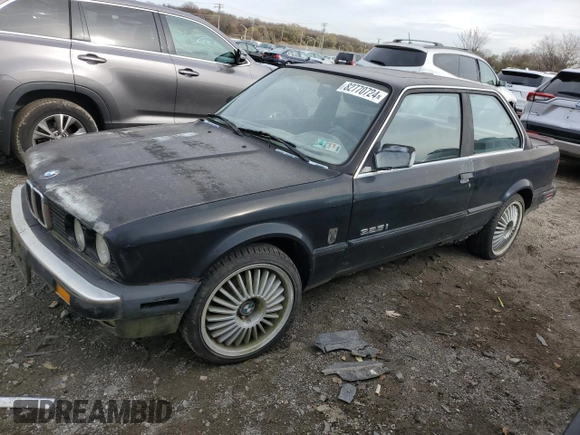 1988 BMW 3 Series z VIN WBAAB6400J8228236, wystawiony jako Copart lot #82770724 z przebiegiem 194 712 mil mil oraz Czysty tytuł • Clean title. Historia ofert i sprzedaży dostępna na DreamBid. Obrazek 1.