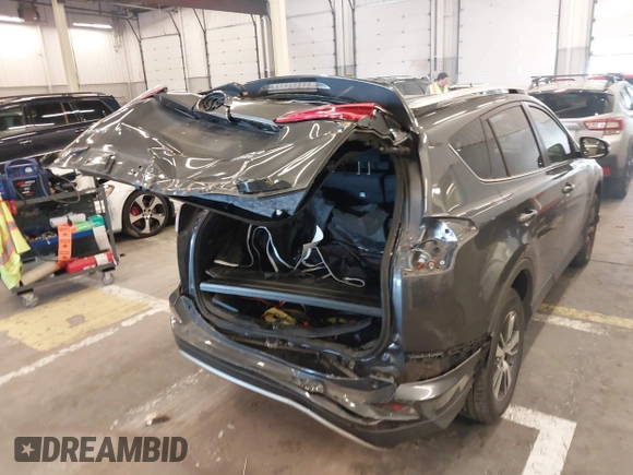 2016 Toyota RAV4 XLE с VIN JTMRFREV9GJ068851, выставлен на аукционе IAAI как лот 41806313 с пробегом 84 507 миль миль и . История ставок и продаж доступна на DreamBid. Изображение 6.