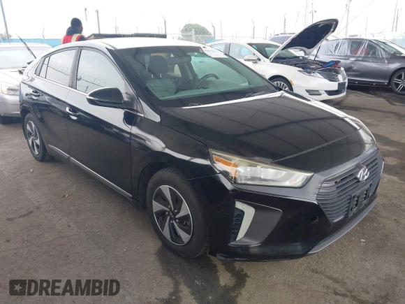 2018 Hyundai Ioniq SEL z VIN KMHC75LC5JU072068, wystawiony jako IAAI lot #41895910 z przebiegiem 255 532 mil mil oraz . Historia ofert i sprzedaży dostępna na DreamBid. Obrazek 1.