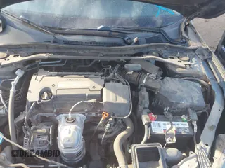 2014 Honda Accord Sedan Sport with VIN 1HGCR2F56EA069182, listed as a IAAI auction lot 40950233 with Not Provided miles. Bid and sale history available at carsss.com. Image 10.