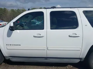 2011 Chevrolet Suburban LT with VIN 1GNSCJE01BR291466, listed as a IAAI auction lot 41800799 with 232,542 mi miles. Bid and sale history available at carsss.com. Image 14.