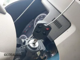 2010 Ford Escape XLS с VIN 1FMCU0C77AKD25868, выставлен на аукционе IAAI как лот 42219513 с пробегом 180 351 миль миль и . История ставок и продаж доступна на DreamBid. Изображение 11.