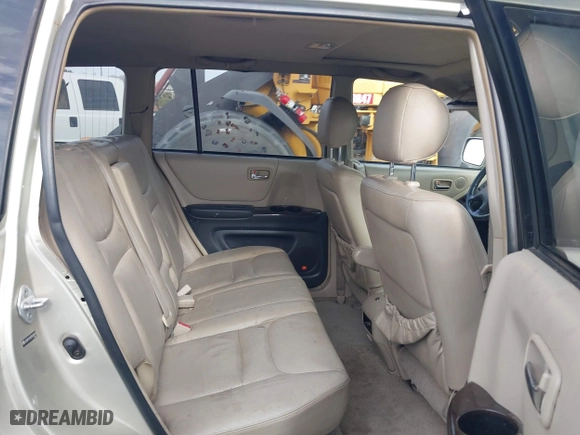 2003 Toyota Highlander with VIN JTEHF21A530149413, listed as a IAAI auction lot 42029078 with 451,021 mi miles. Bid and sale history available at carsss.com. Image 8.