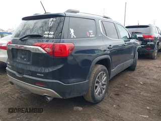 2017 GMC Acadia SLE z VIN 1GKKNSLS3HZ285162, wystawiony jako IAAI lot #41563848 z przebiegiem 122 498 mil mil oraz . Historia ofert i sprzedaży dostępna na DreamBid. Obrazek 4.