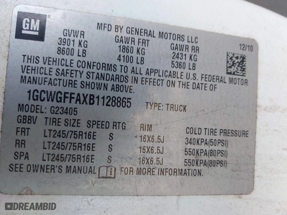 2011 Chevrolet Express Cargo Van with VIN 1GCWGFFAXB1128865, listed as a IAAI auction lot 41104936 with 236,517 mi miles. Bid and sale history available at carsss.com. Image 9.