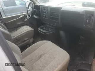 2009 Chevrolet Express Cargo z VIN 1GCFG15X391111893, wystawiony jako Copart lot #49842715 z przebiegiem 260 105 mil mil oraz Szkoda całkowita • Salvage title. Historia ofert i sprzedaży dostępna na DreamBid. Obrazek 8.