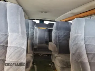 1995 Chevrolet Astro Cargo z VIN 1GBDM19W6SB155022, wystawiony jako Copart lot #59150675 z przebiegiem 135 647 mil mil oraz Szkoda całkowita • Salvage title. Historia ofert i sprzedaży dostępna na DreamBid. Obrazek 10.