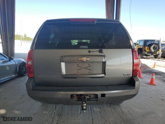 2009 Chevrolet Suburban LT w/1LT with VIN 1GNFK26309R231174, listed as a Copart auction lot 42877385 with 177,501 mi miles and Clean Title. Bid and sale history available at carsss.com. Image 6.