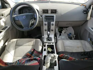 2010 Volvo S40 z VIN YV1382MS5A2501379, wystawiony jako Copart lot #47966145 z przebiegiem 159 967 mil mil oraz Szkoda całkowita • Salvage title. Historia ofert i sprzedaży dostępna na DreamBid. Obrazek 8.
