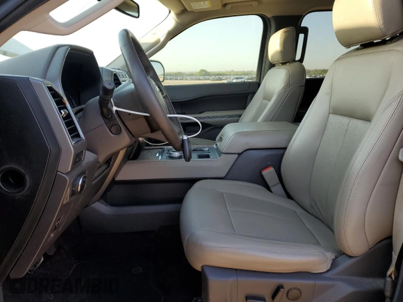 2020 Ford Expedition XLT z VIN 1FMJU1HT1LEA66802, wystawiony jako Copart lot #52106255 z przebiegiem 70 045 mil mil oraz Czysty tytuł • Clean title. Historia ofert i sprzedaży dostępna na DreamBid. Obrazek 7.