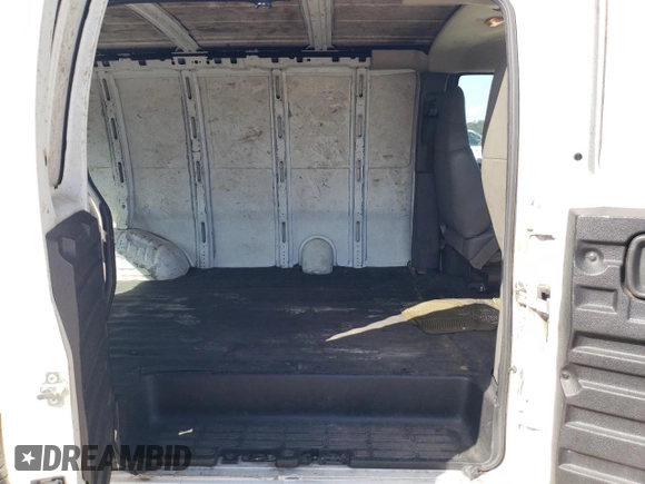 2008 Chevrolet Express Cargo Van with VIN 1GCGG25C581108063, listed as a Copart auction lot 44993455 with 463,245 mi miles and Clean Title. Bid and sale history available at carsss.com. Image 11.