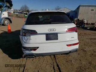 2022 Audi Q5 S line Premium with VIN WA1GAAFY2N2098761, listed as a Copart auction lot 72117352 with 0 mi miles. Bid and sale history available at carsss.com. Image 6.