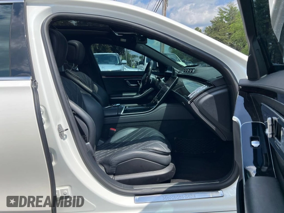 2021 Mercedes-Benz S 580 with VIN W1K6G7GB7MA021505, listed as a Copart auction lot 62408195 with 72,280 mi miles and Clean title. Bid and sale history available at DreamBid. Image 5.
