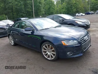 2011 Audi A5 Premium Plus z VIN WAULFAFR2BA051470, wystawiony jako IAAI lot #42465472 z przebiegiem 108 172 mil mil oraz . Historia ofert i sprzedaży dostępna na DreamBid. Obrazek 1.