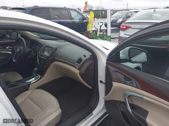 2017 Buick Regal Sport Touring with VIN 2G4GL5EX8H9107609, listed as a IAAI auction lot 41072055 with 79,832 mi miles. Bid and sale history available at carsss.com. Image 5.