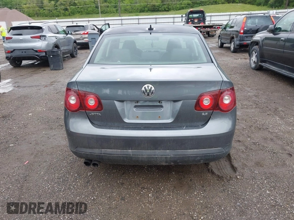 2009 Volkswagen Jetta SE with VIN 3VWRM71K19M049963, listed as a IAAI auction lot 42279906 with 157,290 mi miles and . Bid and sale history available at DreamBid. Image 16.