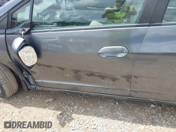 2010 Honda Insight EX with VIN JHMZE2H71AS008487, listed as a IAAI auction lot 42533409 with 95,765 mi miles and . Bid and sale history available at DreamBid. Image 15.