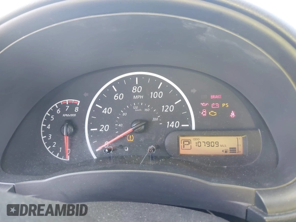 2016 Nissan Versa SV z VIN 3N1CN7APXGL904067, wystawiony jako IAAI lot #40968514 z przebiegiem 107 909 mil mil oraz . Historia ofert i sprzedaży dostępna na DreamBid. Obrazek 7.