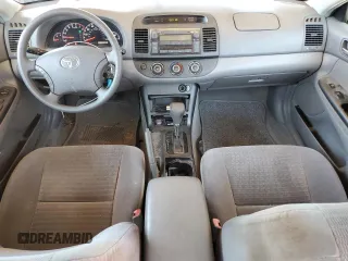 2006 Toyota Camry STD with VIN 4T1BE32K86U653912, listed as a Copart auction lot 54337295 with 196,861 mi miles and Salvage Title. Bid and sale history available at DreamBid. Image 8.