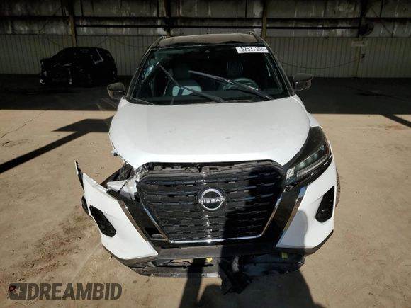2024 Nissan Kicks SR with VIN 3N1CP5DV2RL572167, listed as a Copart auction lot 52537365 with 285 mi miles and Salvage Title. Bid and sale history available at carsss.com. Image 5.