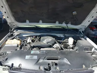 2002 Chevrolet Silverado 1500 LS with VIN 2GCEC19T321327368, listed as a IAAI auction lot 41524980 with 205,617 mi miles. Bid and sale history available at carsss.com. Image 10.