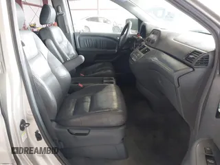 2005 Honda Odyssey EX-L with VIN 5FNRL38615B026205, listed as a IAAI auction lot 42128729 with 172,260 mi miles. Bid and sale history available at carsss.com. Image 5.