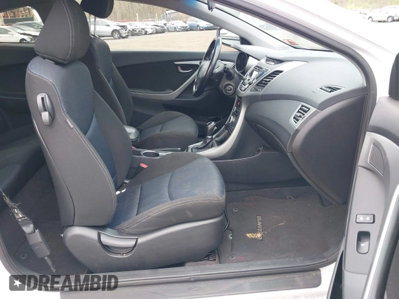 2014 Hyundai Elantra z VIN KMHDH6AH7EU025555, wystawiony jako IAAI lot #42080211 z przebiegiem 95 333 mil mil oraz . Historia ofert i sprzedaży dostępna na DreamBid. Obrazek 5.