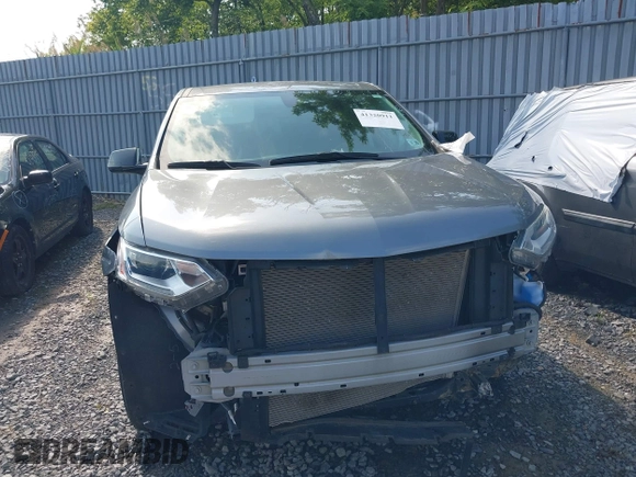 2020 Chevrolet Traverse LS z VIN 1GNERFKW3LJ310374, wystawiony jako IAAI lot #41320911 z przebiegiem 35 551 mil mil oraz . Historia ofert i sprzedaży dostępna na DreamBid. Obrazek 12.