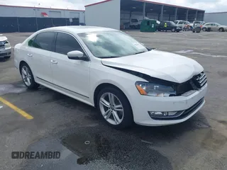 2014 Volkswagen Passat SEL Premium with VIN 1VWCS7A31EC019801, listed as a IAAI auction lot 41866667 with 131,818 mi miles. Bid and sale history available at carsss.com. Image 1.