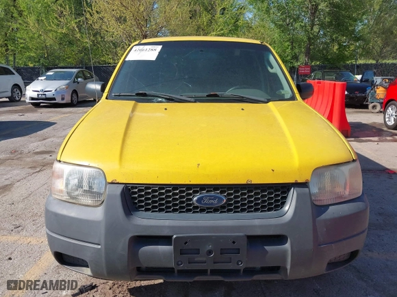 2003 Ford Escape XLS Popular with VIN 1FMYU92113KD90189, listed as a IAAI auction lot 42082279 with 261,215 mi miles. Bid and sale history available at carsss.com. Image 6.
