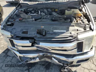 2017 Ford F-250 XL z VIN 1FT7X2AT7HEC55158, wystawiony jako Copart lot #59394225 z przebiegiem 256 564 mil mil oraz Szkoda całkowita • Salvage title. Historia ofert i sprzedaży dostępna na DreamBid. Obrazek 11.