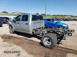 2022 Ram 3500 Tradesman with VIN 3C63RRGLXNG226189, listed as a Copart auction lot 68140534 with 0 mi miles and Salvage Title. Bid and sale history available at carsss.com. Image 2.