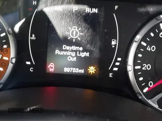 2016 Jeep Renegade Latitude with VIN ZACCJBBT4GPD61037, listed as a IAAI auction lot 41555776 with 89,753 mi miles. Bid and sale history available at carsss.com. Image 15.
