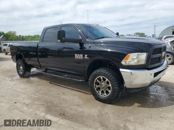 2014 Ram 2500 Tradesman z VIN 3C6UR5HL4EG173873, wystawiony jako Copart lot #55345715 z przebiegiem 299 713 mil mil oraz Czysty tytuł • Clean title. Historia ofert i sprzedaży dostępna na DreamBid. Obrazek 4.