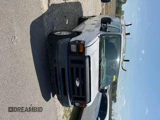 2014 Ford Econoline Cargo Commercial z VIN 1FTNE1EW2EDB15340, wystawiony jako IAAI lot #42146942 z przebiegiem 146 216 mil mil oraz . Historia ofert i sprzedaży dostępna na DreamBid. Obrazek 1.