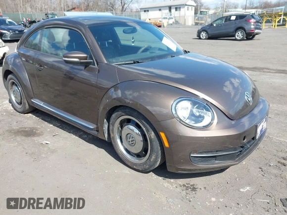 2013 Volkswagen Beetle 2.5L с VIN 3VWJP7AT1DM601306, выставлен на аукционе IAAI как лот 41846490 с пробегом 117 082 миль миль и . История ставок и продаж доступна на DreamBid. Изображение 1.