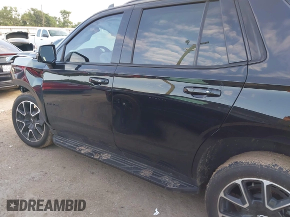2024 Chevrolet Tahoe RST with VIN 1GNSCRKDXRR145972, listed as a IAAI auction lot 42216403 with 30,952 mi miles and . Bid and sale history available at DreamBid. Image 15.