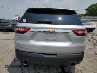 2018 Chevrolet Traverse LT Cloth z VIN 1GNERGKW8JJ113526, wystawiony jako Copart lot #59633295 z przebiegiem 111 066 mil mil oraz Szkoda całkowita • Salvage title. Historia ofert i sprzedaży dostępna na DreamBid. Obrazek 6.