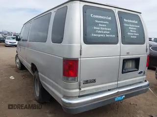 2003 Ford Econoline Passenger XL with VIN 1FBSS31L93HA49530, listed as a IAAI auction lot 41724343 with 175,175 mi miles. Bid and sale history available at carsss.com. Image 3.