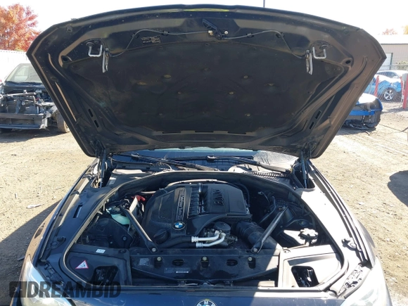 2014 BMW 5 Series 535i with VIN WBA5B1C59ED476466, listed as a IAAI auction lot 40785285 with 139,660 mi miles and . Bid and sale history available at DreamBid. Image 10.
