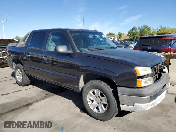 2005 Chevrolet Avalanche LS with VIN 3GNEC12Z35G168353, listed as a Copart auction lot 71672374 with 245,709 mi miles and Salvage Title. Bid and sale history available at carsss.com. Image 4.